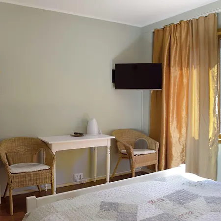 L'isola (adults Only) 3*