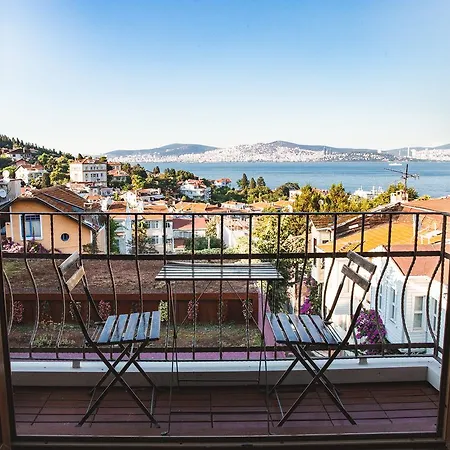 L'isola (adults Only) 3*