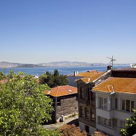 L'isola (adults Only) 3*